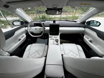 Nio ET7