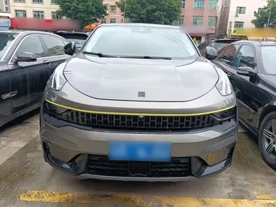 Lynk & Co 05
