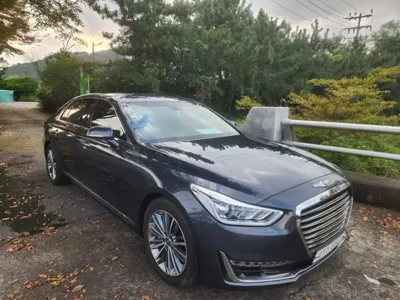 Genesis EQ900