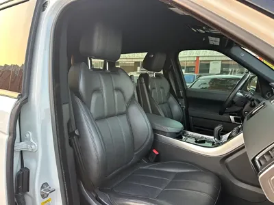 Land Rover Sport