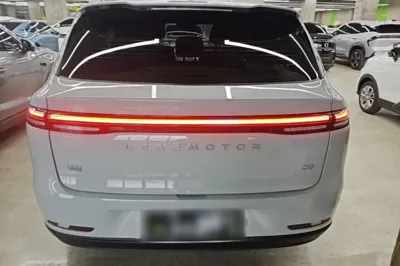 Leapmotor C10