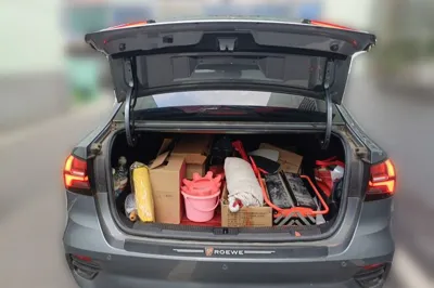 Roewe i5