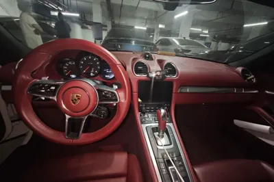 Porsche 718