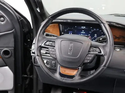 Lincoln Navigator
