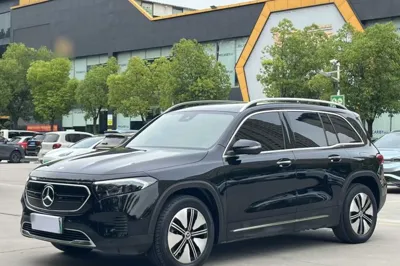 Mercedes-Benz EQB