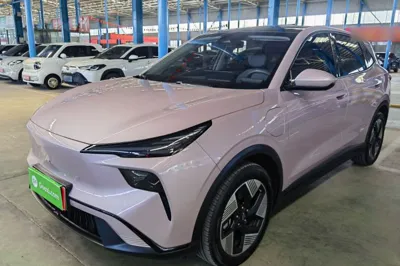 Bestune Yueyi 03