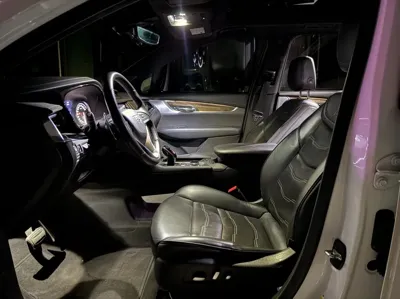 Cadillac XT6