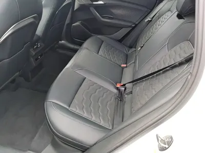 Audi 奥迪Q6L e-tron