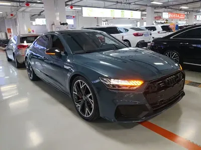 Audi A7L