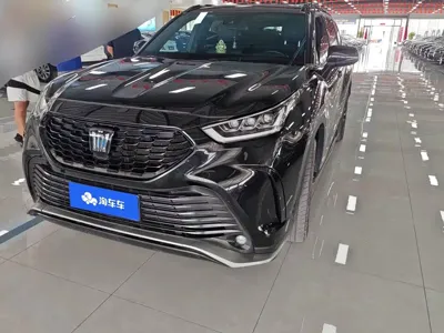 Toyota Crown Kluger
