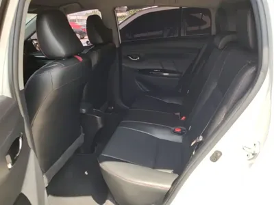 Toyota Yaris L