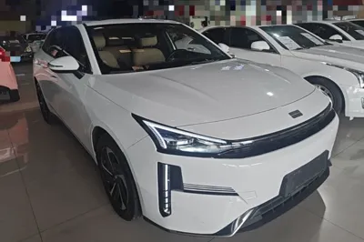Geely Galaxy L6