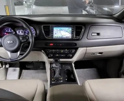 Kia Canival