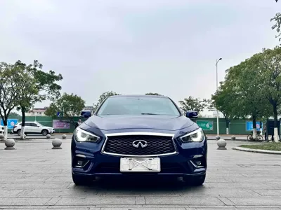 Infiniti Q50L