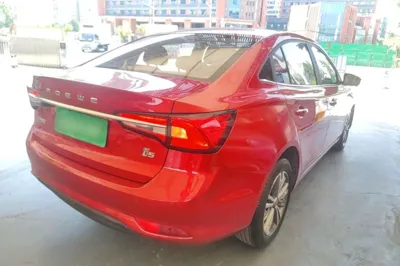 Roewe i5