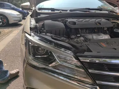Roewe i5