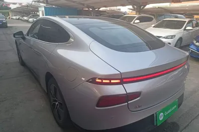Xpeng P7
