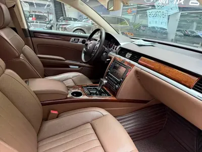 Volkswagen Phaeton
