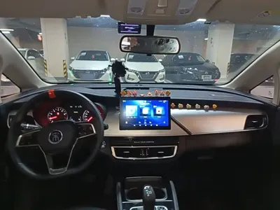 BYD MAX
