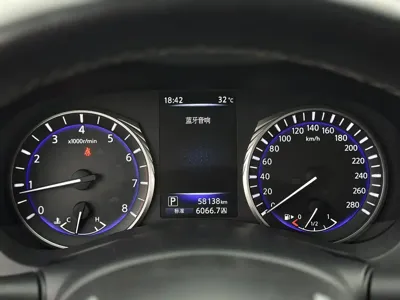 Infiniti Q60