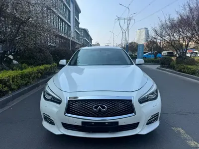 Infiniti Q50L