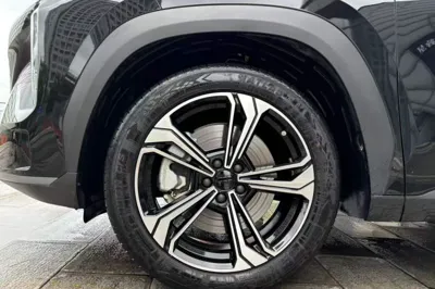 Geely Galaxy L7