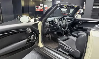 MINI Cooper Convertible