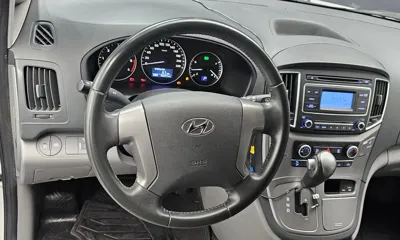 Hyundai Starex