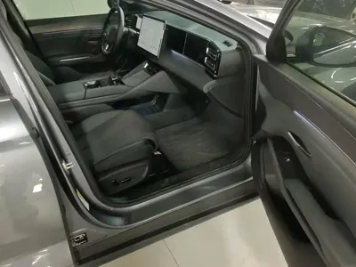 BYD Qin L