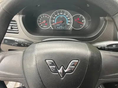 Wuling Rongguang V
