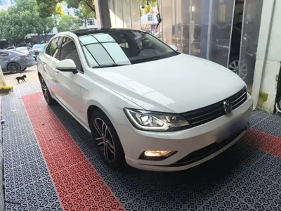 Volkswagen Lamando