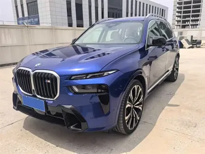BMW 宝马X7 M60i
