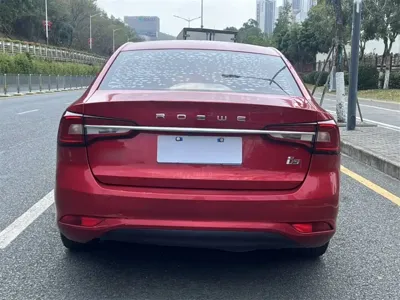Roewe i5