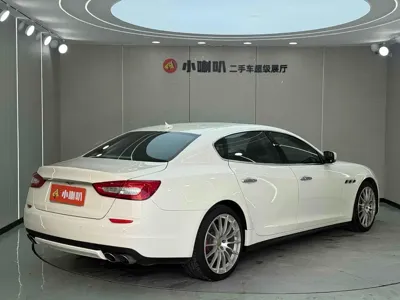 Maserati Quattroporte