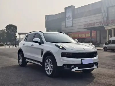 Lynk & Co 01
