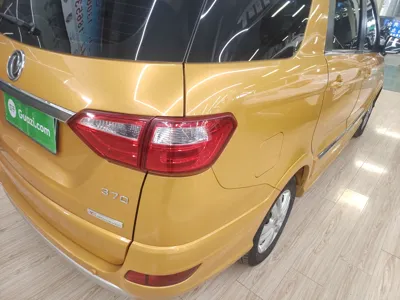 Dongfeng Fengon 370