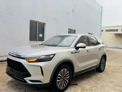 BAIC X7