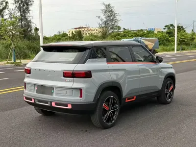 Geely ICON