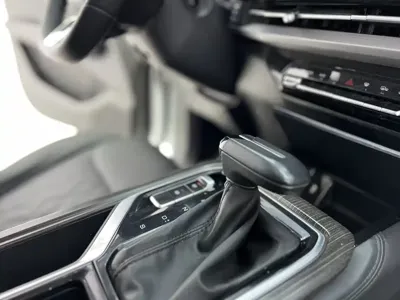 Wuling Jiachen