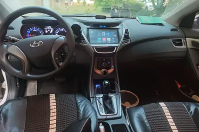 Hyundai Elantra (5th Generation