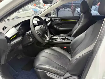 Roewe i5