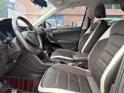 Volkswagen Tiguan L