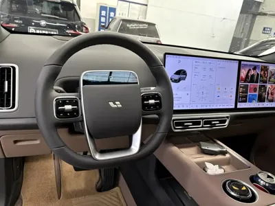 Li Auto Li L7