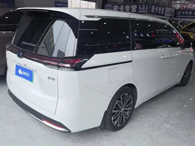 GAC Motor 传祺E8 PHEV