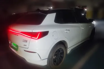 BYD e2