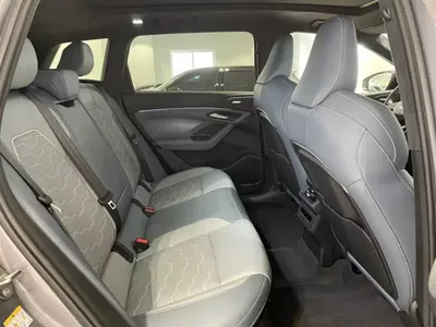 Audi 奥迪Q6L e-tron