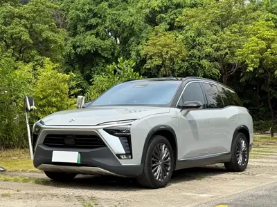 Nio ES8