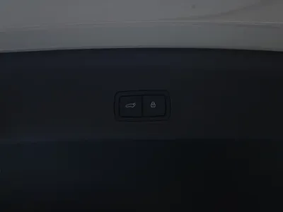 Li Auto 理想i8