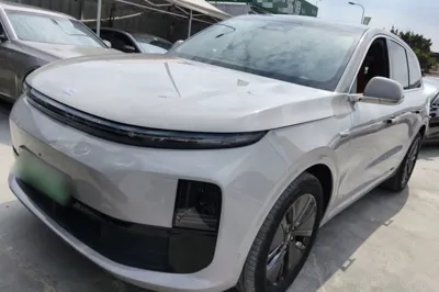 Li Auto L6