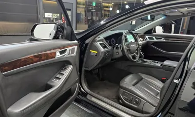Hyundai Genesis